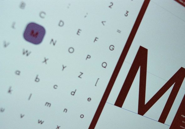 Fonttype graphic design font managment app. Leica R7 (1994), Summicron-R 2.0 35mm (1978). Hi-Res analog scan by www.totallyinfocus.com – Cinestill 800 Tungsten